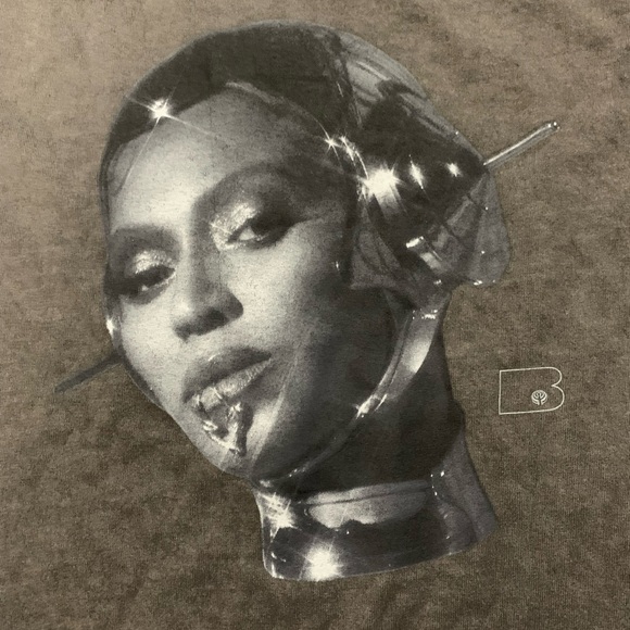 Beyoncé T-shirt - Picture 2 of 6